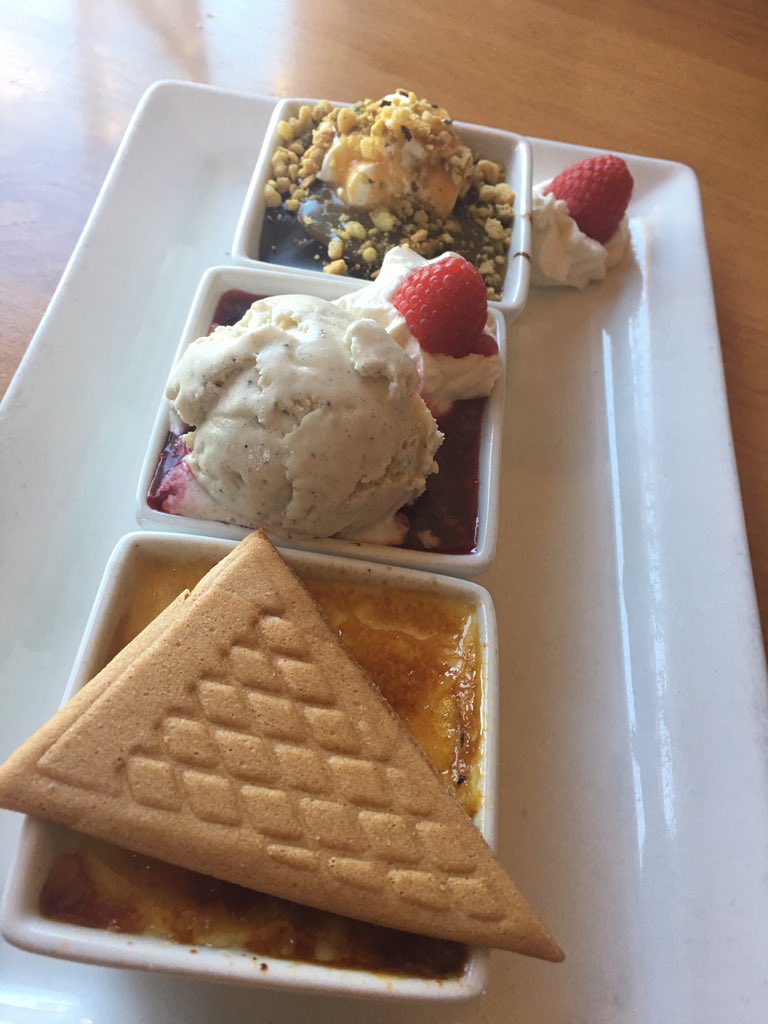 Sunny day with a beautiful view <a href="/scotts_seafood/">Scott's Seafood</a>