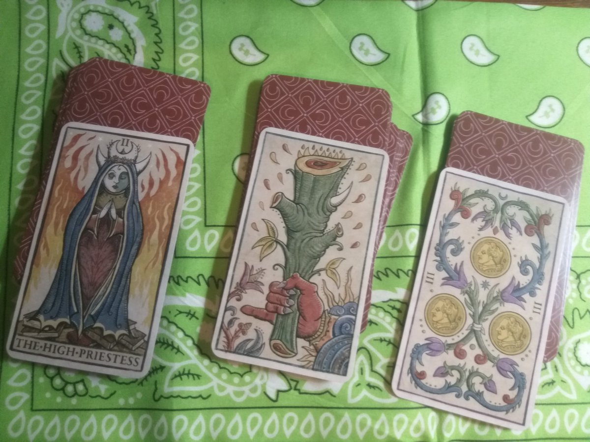 TarotMilenio3's tweet photo. #TarotMilenio3 PISCIS👇

La Sacerdotisa en Piscis es TODO! Es la respuesta a los deseos más esperados que, junto con la fuerza y fertilidad del As de Bastos, comienzan a concretarse.

El 3 de Oros es el TRABAJO, que lentamente, nos trae una grata sorpresa en estos días. 

RT https://t.co/0iCyQB5lwq