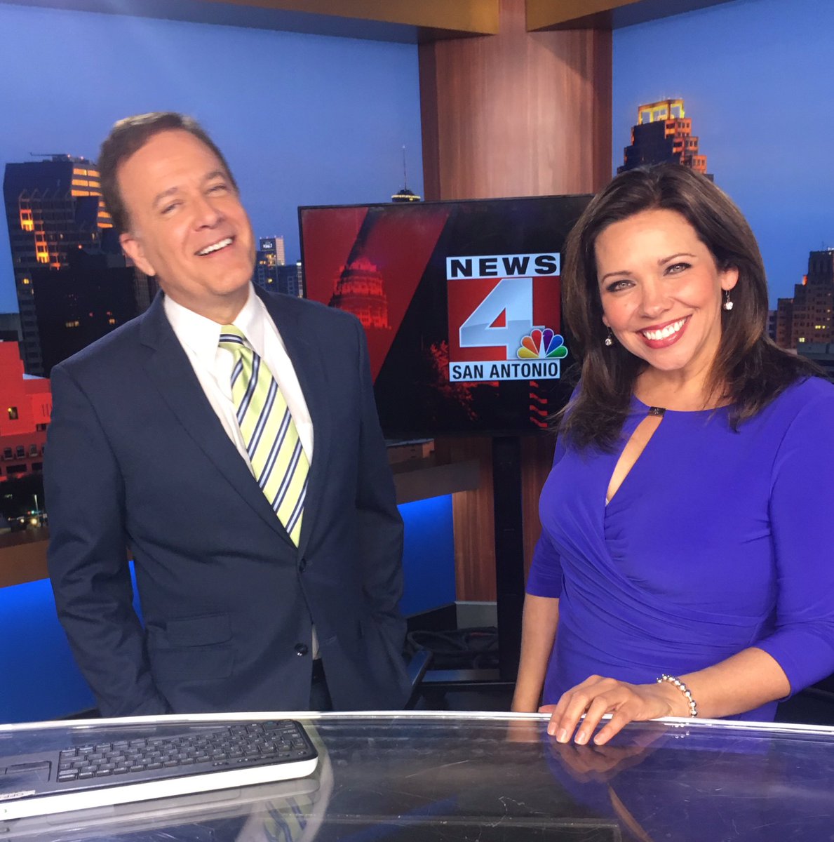 AprilMolinaSA's tweet photo. Our promotions gal confusing us with her fancy camera angles! #PostShowShenanigans #SpringBreak2019 @News4SA @randybeamer https://t.co/VslNsfK8os