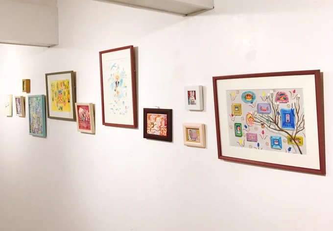 ?本日も19時半まで展示されています。

?同人誌『引っ越し』やグッズも発売中です。

⛅️谷口の原画を購入してくださった方には引越しの際に整理したミニ原画が1枚につき5枚付いてきます。 