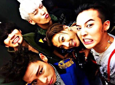 FERVOR_SEHUN's tweet photo. BIGBANG selamanya berlima 💗
#WeLoveYouSeungri #BIGBANGIS5FOREVER
#StayStrongVIP
#StayStrongSeungri
#exolwithvip https://t.co/qykpdtbyiq