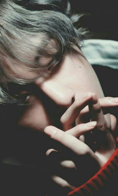 AiSeeHope's tweet photo. #Taehyung is surprised when #Hoseoj grabs him with a grin plastered on his face
"I know how to cure you!"
How can Hobi be so sure when Tae feels assaulted by his sweetness?
Hobi smiles and slowly cuts his arm
He sucks his own blood and kisses the shock off Taes face
#vhope #btsau https://t.co/yR2x3wOlgD