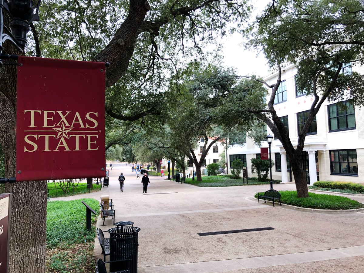 sarahnfox's tweet photo. TXST students are on their way to take their midterms on campus this week. Good luck Bobcats! #TXSTmultimedia https://t.co/LhBoH97NH3