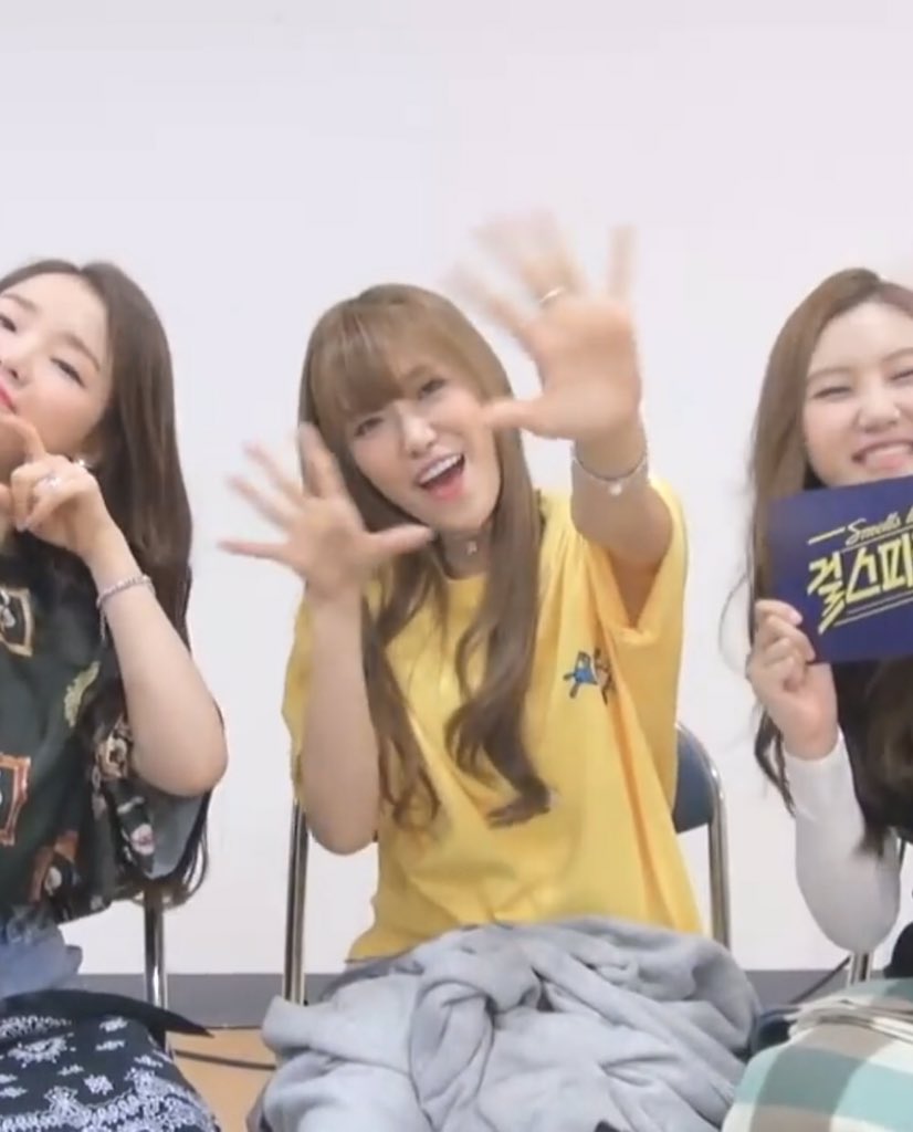cosmiclq's tweet photo. ┊͙ #다원 #우주소녀 ┊͙♡👈🏼 https://t.co/uCuq76DhZR