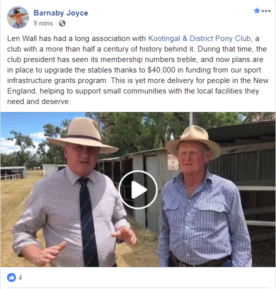 hardenuppete's tweet photo. BARNABY THREAD. This is a really good example of why @Barnaby_Joyce will still win the seat of #NewEngland despite all the scandals, idiocy, and corruption. If you check his Facebook posts he has been driving all over the New England electorate for months talking to 'his people'. https://t.co/le2g6mN8CQ