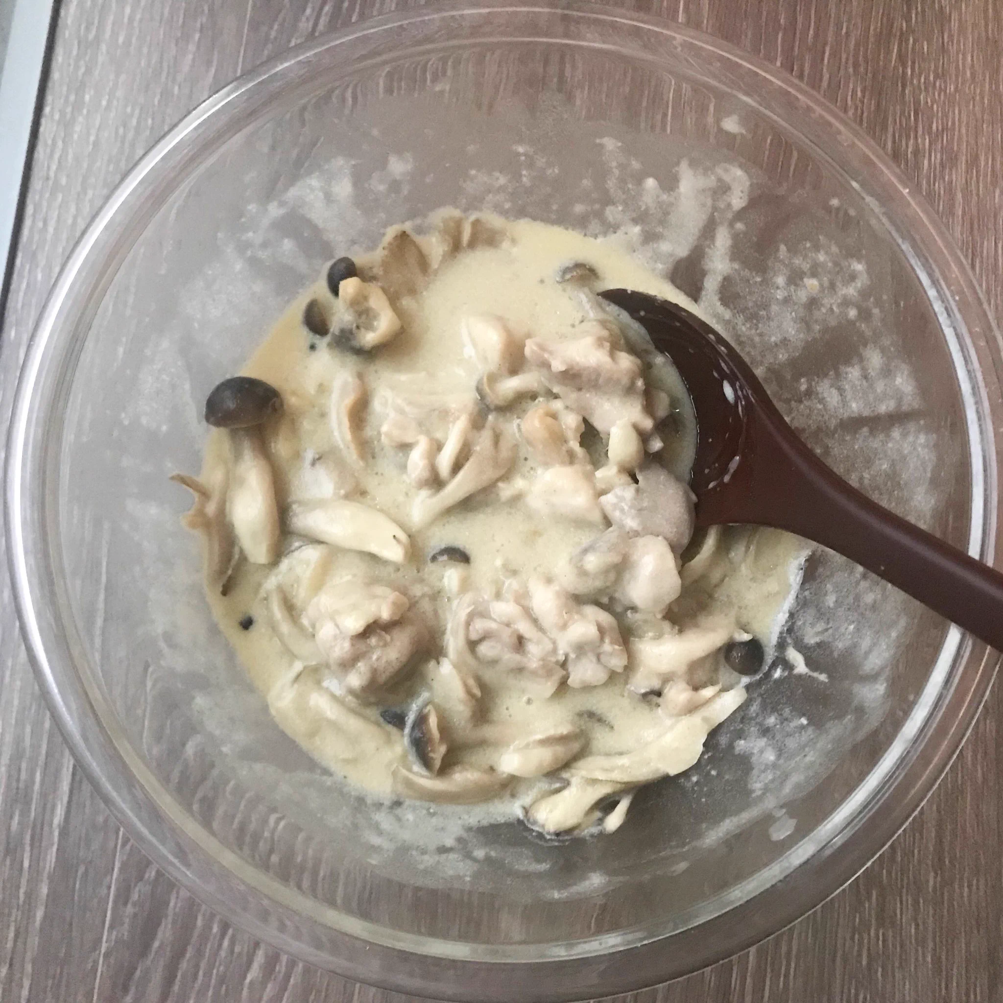 まさかこんなものまでレンジで一発！！鶏肉ときのこのクリーム煮！！