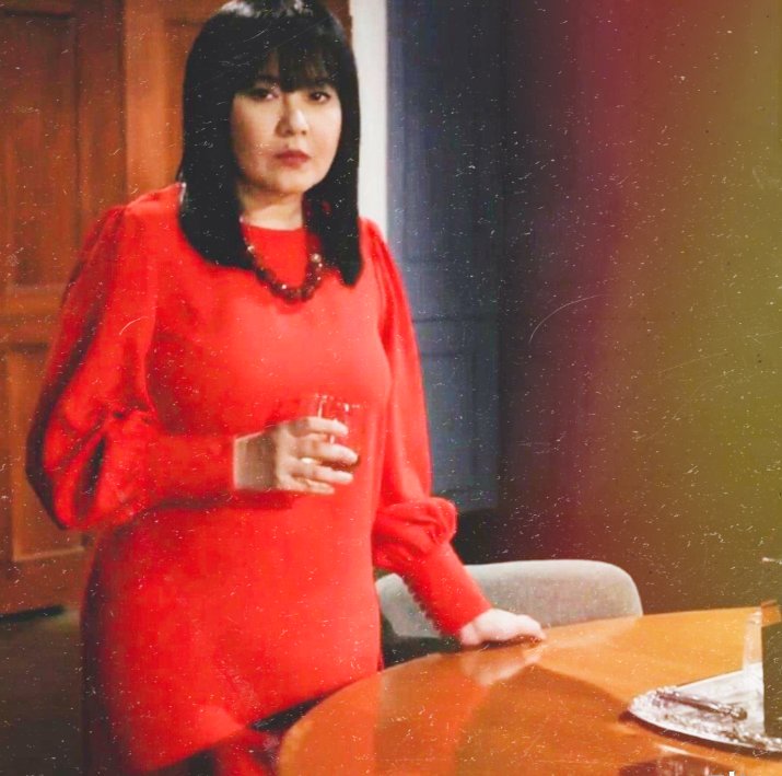 Lornatics's tweet photo. The girl in the red dress. 🔥  Ms Lorna Tolentino as Lily Ann Cortez in FPJ's Ang Probinsyano. ❤ #LornaTolentino  #FPJAP3Tiwala https://t.co/1b69VMuAN1