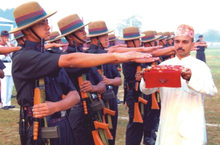 Aur ye Bir Gorkhali bhai log bhi .. with the Bhagawad Gita!