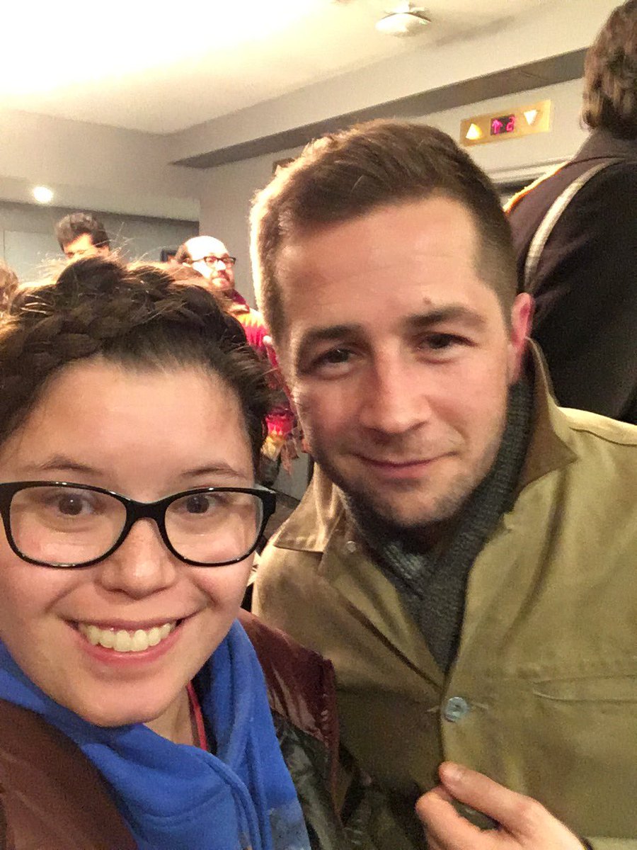 captainswanfan4's tweet photo. Just met @michaelangarano at his screening #avenues it was so funny and everyone must see THANK YOU @jenmorrisonlive for telling us about thisfilm I love it!! I wore my #emmaswan hoodie  to represent your presence tonight #nedchipley #sundogs #jmobraid https://t.co/DyLBxwV6cG