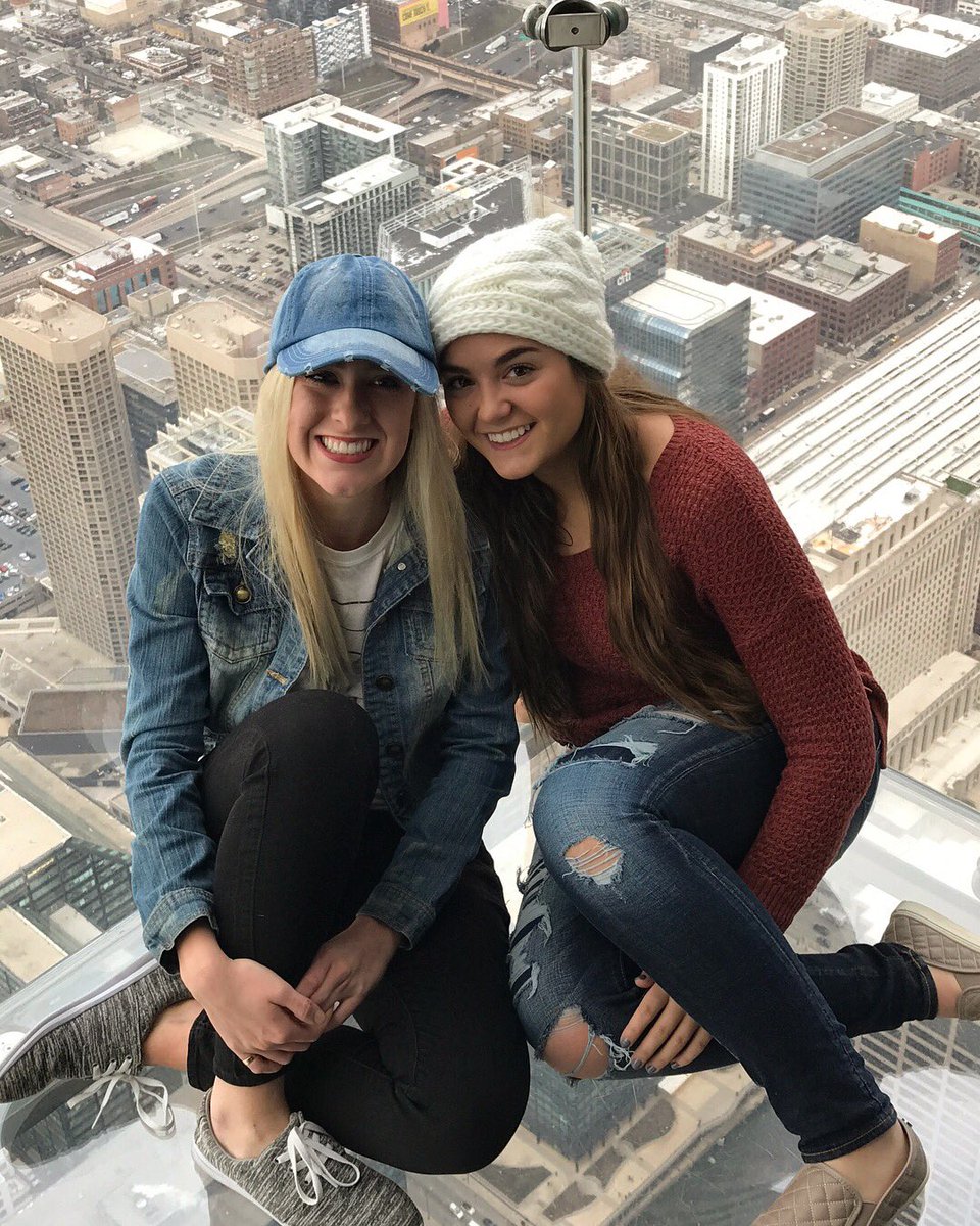ajohnson066's tweet photo. Happy Birthday to the gal with the kindest heart. You make life better! Love you💕 https://t.co/1O4WJA12DY