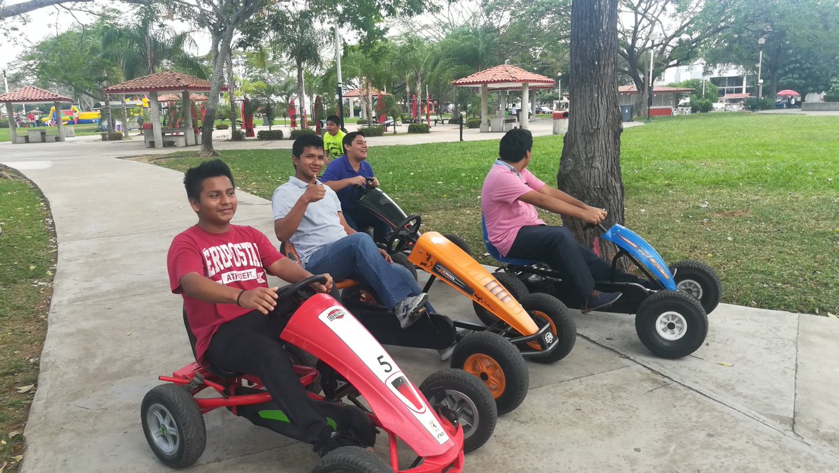 RacingKartsTab's tweet photo. No olviden tenemos paquetes para cualquier evento...la diversión también llega en pedales 9931661657 https://t.co/rhJbwYt5vy