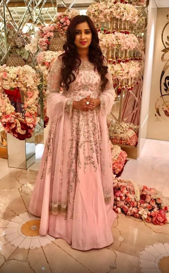 Happy birthday Shreya Ghoshal queen of voice 