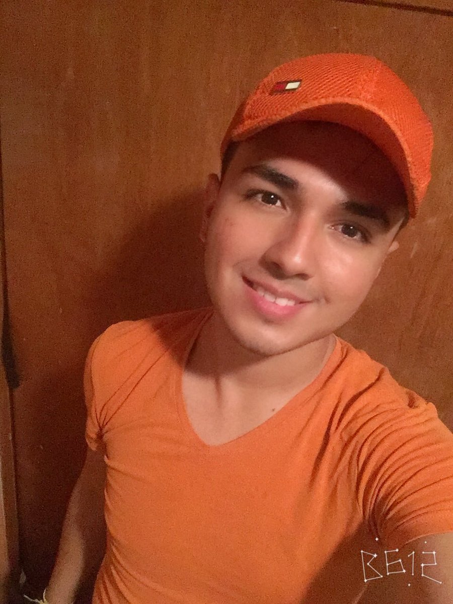 chrisghdz's tweet photo. Tengo flojera de entrenar 🏋🏻‍♂️, pero vamos... si se puede!!!! https://t.co/55LbqnJXvY