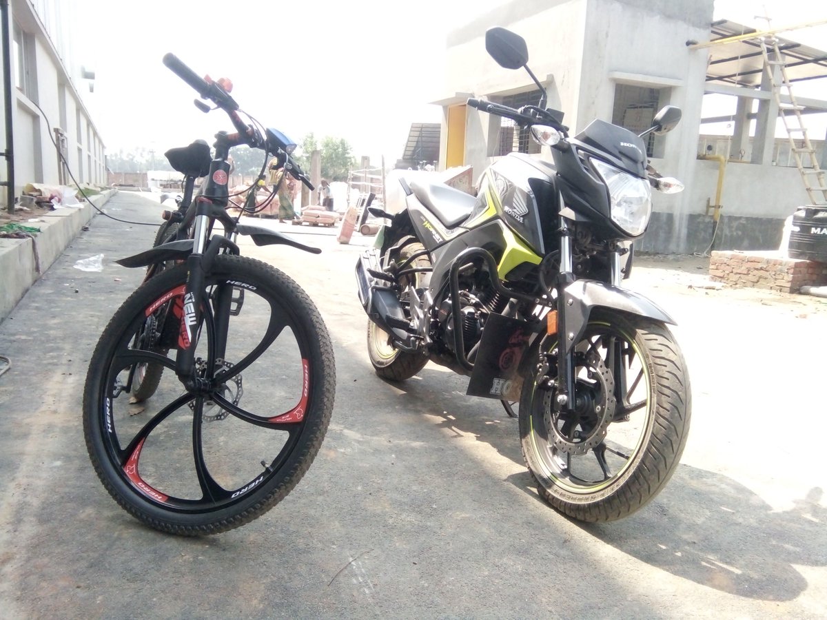 Riyadtd's tweet photo. Bicycle Motorcycle. https://t.co/uWikLMkMxe