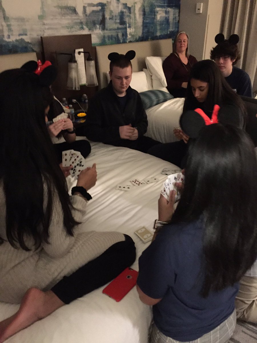 ndhollenbaugh's tweet photo. Playing a little Kemp’s before curfew #AvonHSBpa #indianabpa https://t.co/LpAtygGtv5