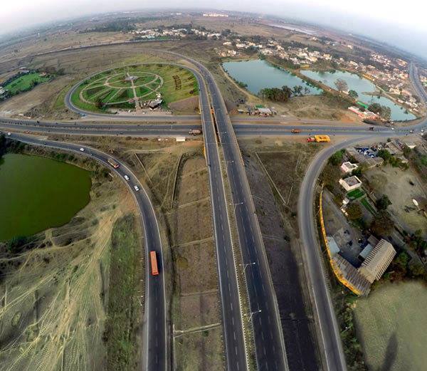 RaipurMeriJaan's tweet photo. Awesome roads of Atal Nagar (Naya Raipur), perfect for long drive.
#KnowRaipur
follow us on Instagram :-https://t.co/Rzw6zDFT5y
#Roadways #LongDrive #Night #AtalNagar #NayaRaipur #Raipur #MorRaipur #Chhattisgarh @RaipurMeriJaan #TuesdayThoughts #TuesdayMotivation #WorldWideWeb https://t.co/trqdJsxMpK