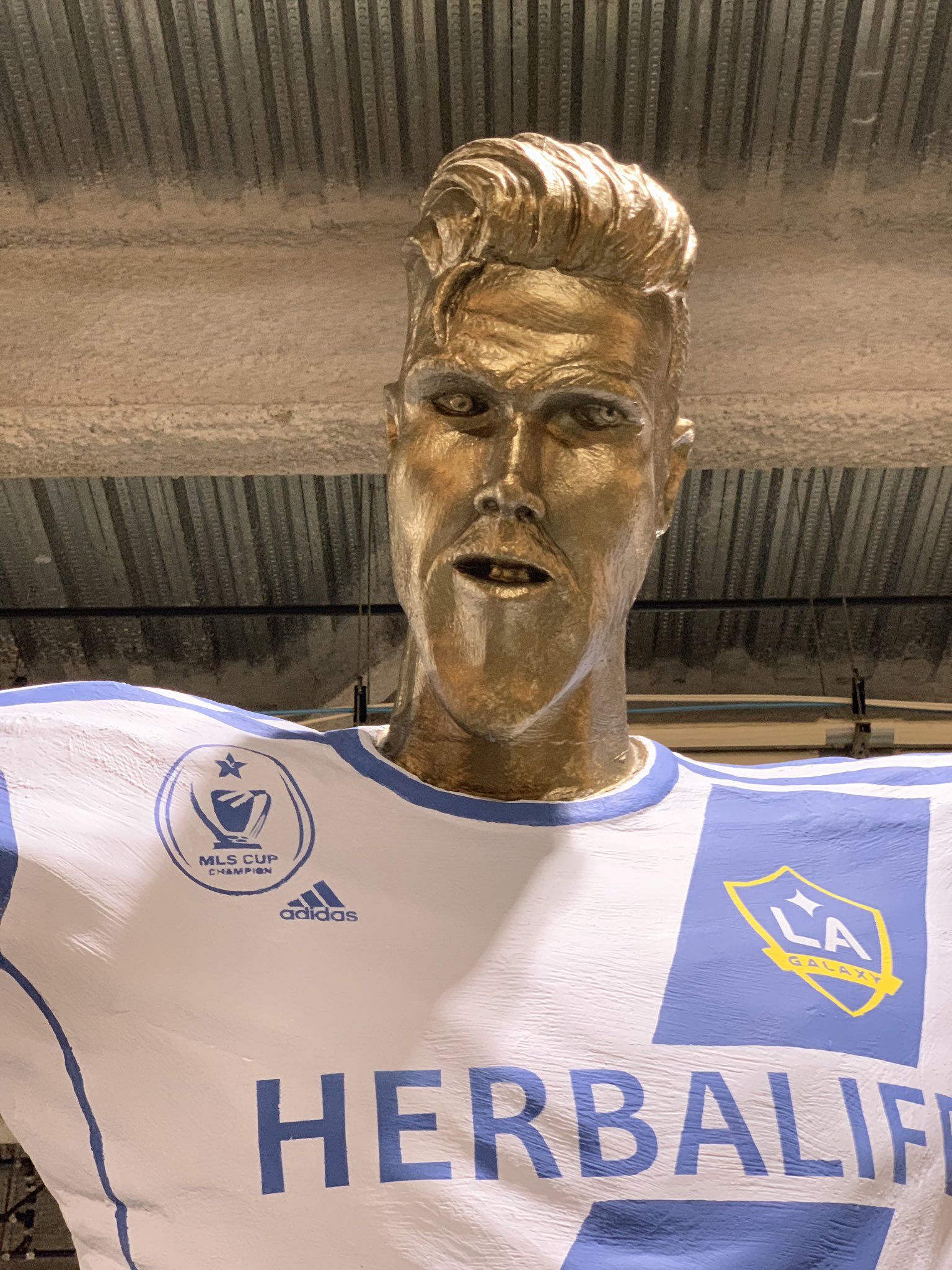 James Corden on X: "We made a fake statue of David Beckham. See how he  reacts here... https://t.co/I8PfLzaQVd x https://t.co/XWFS8J221E" / X