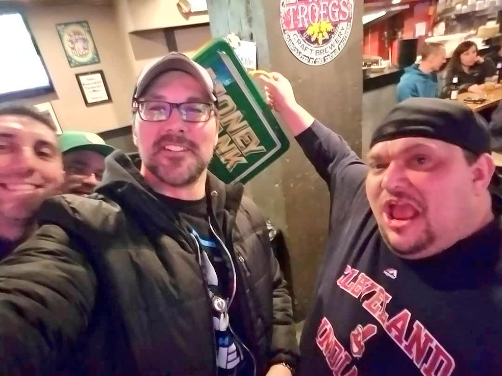 buffalobadboy12's tweet photo. Wacky weekend #goodtimes #tomfoolery #wwe #FastLane2019 https://t.co/Q1RtSslO64
