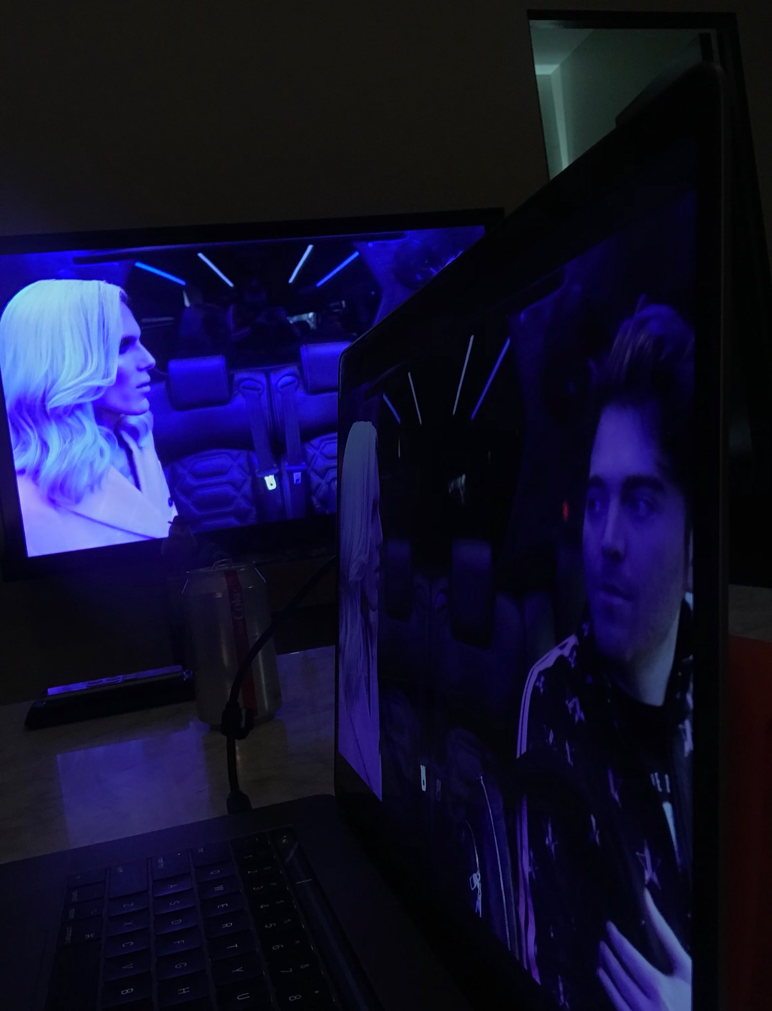 Shane Dawson on Twitter "Editing Night 1 👨🏻‍💻🌟👨🏻‍💻 https//t.co/UdFB9BluIl" / Twitter