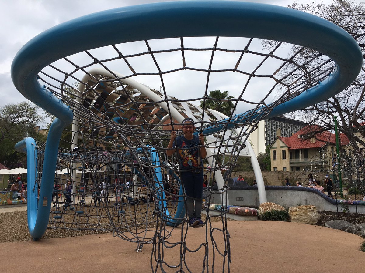 penamath's tweet photo. When art and play converge!
#art #play #climb #foosball #hemisfairpark #yanaguanagarden #reflect #stuartallen #boomerang @COSAGOV #park #sanantonio #thisistexas #texas https://t.co/XhGeMdx7x2