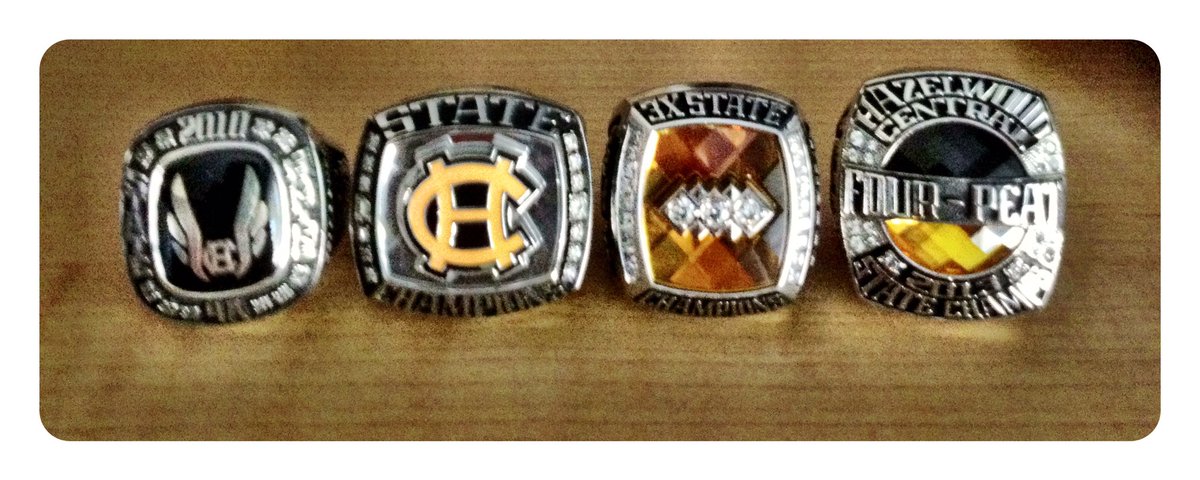 Coach_GeoffL's tweet image. As track season Is beginning, I can always look back and appreciate the “attention to detail” and the correct form of a handoff or an explosive start. #formOverSpeed #attentionToDetail