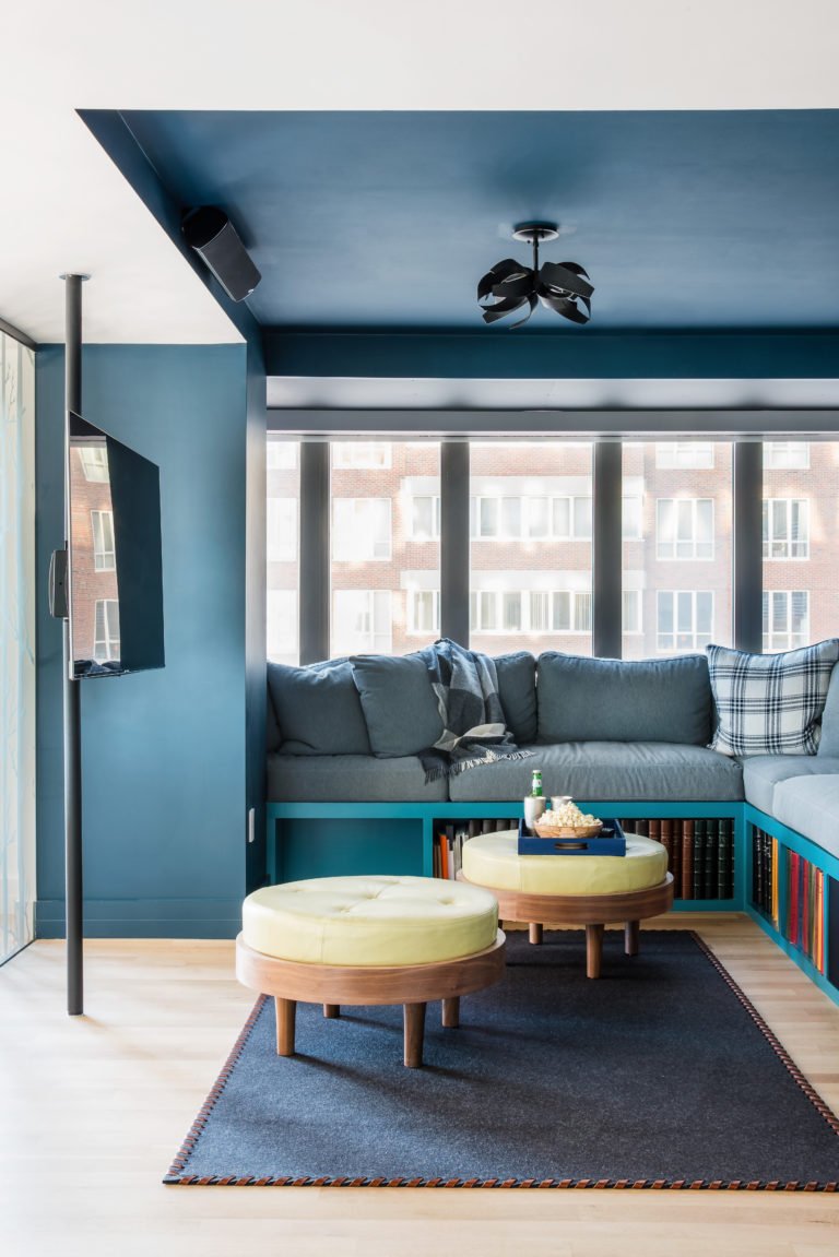 BostonDotCom's tweet photo. Room to Love: A den for empty-nesters @StyleCarrot #babyboomer #RoomtoLove #homedesign https://t.co/aOwxYF1dUG https://t.co/W7LB61hdfq