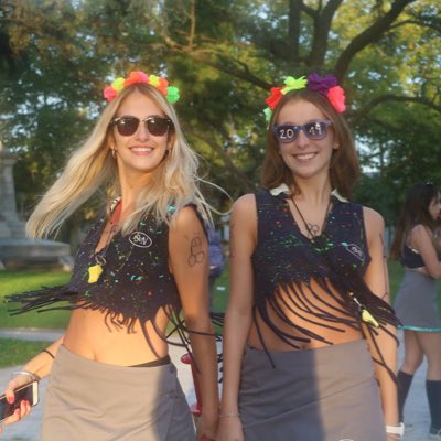LolaaKlein's tweet photo. #NuevaFotoDePerfil https://t.co/mj74bKgt5R