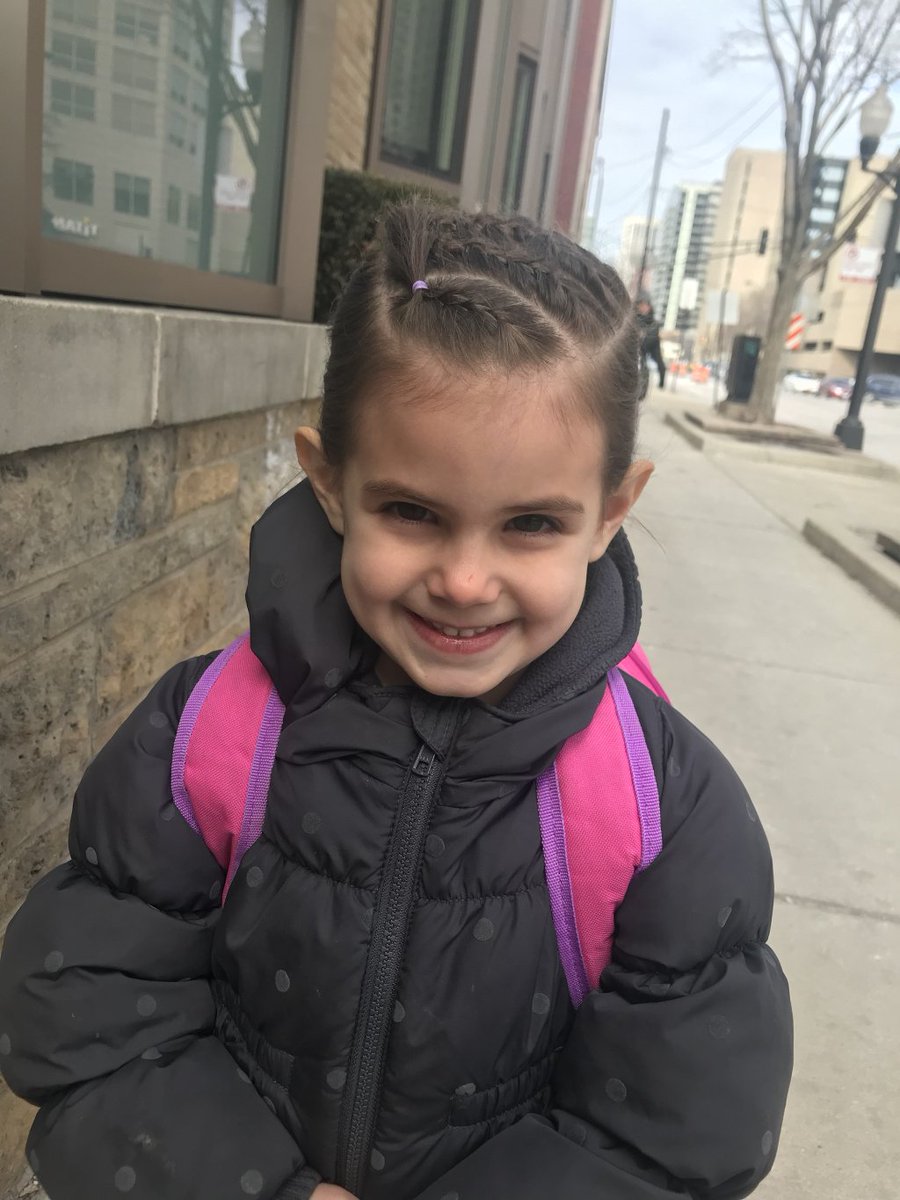 dizmoore's tweet photo. Hair Goals https://t.co/gFwJVnK1P1 https://t.co/QbdrPKgexW