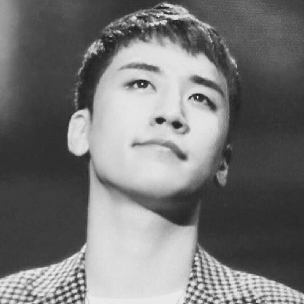Milagros_Oport's tweet photo. #VipStandForSeungri #VipSupportSeungri #SeungriYouAreNotAlone https://t.co/whZrtSqtZb