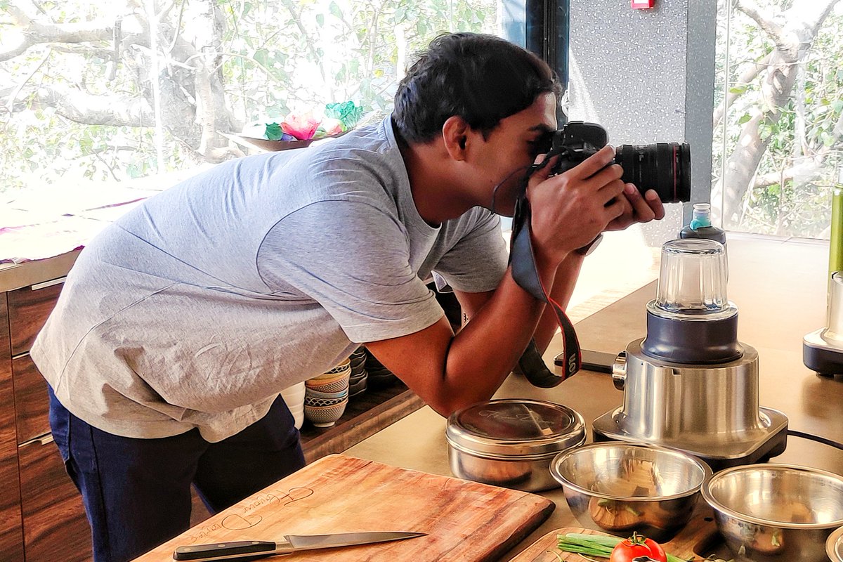 jchumblecrofts's tweet photo. #asbAVteam hard at work behind the scenes @ASBIndia during #ASBstudio6 #BehindtheScenes #avteamrocks #photographytips https://t.co/c0AQoJhzPk