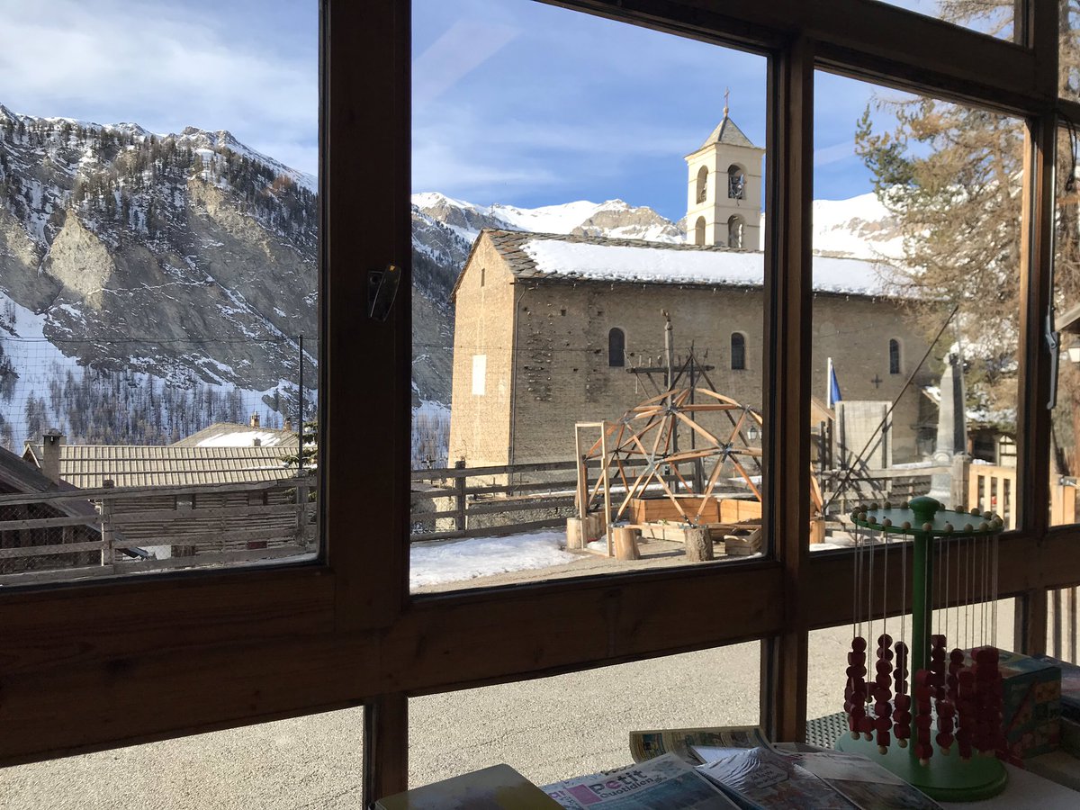 Cyril Adriaens Allemand On Twitter Montagnes Ski