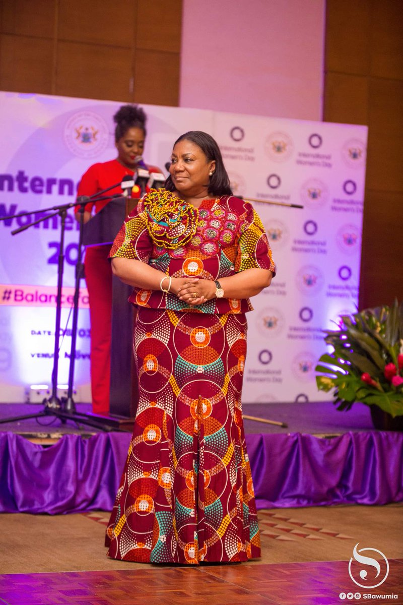 in_otu's tweet photo. No matter how bad politics has blinded your eye, it should not be difficult to see the good heart of this wonderful woman.
We thank you for the KATH, Korlebu and other projects.
@RAkufoAddo
@NAkufoAddo
God bless your new age our First Lady. #TangibleWord #Keeploving https://t.co/IZdjWbKT0Z