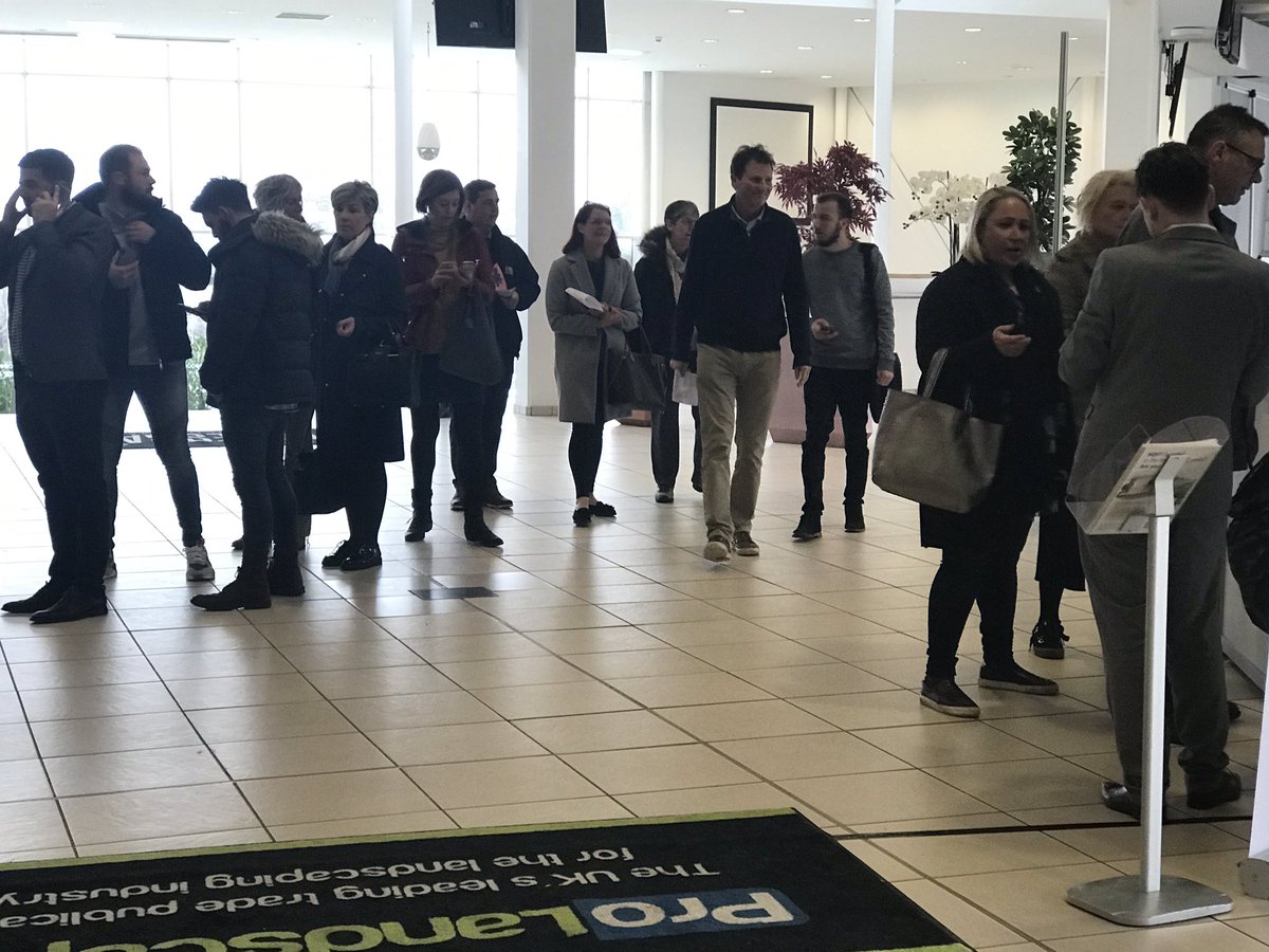 Lisaeljays's tweet photo. Glad to see lots of people arriving @FutureScapeUK - seminars have kicked off so have a great day everyone! #lovelandscaping #FutureScapeSpring #network #learn #inspire #futurescape https://t.co/fPS4sR7kzE