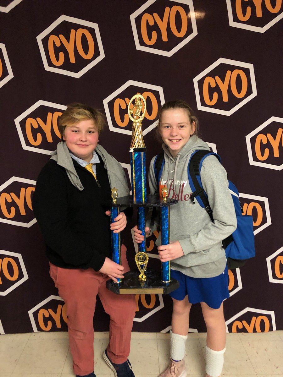EllenMasonius's tweet photo. Thank you Ambrose and Niamh for your help and dedication all season as Managers for the St Catharines Girls Varsity Basketball team! @SCSprincipal
#managersrock https://t.co/0NvwxBhtJe