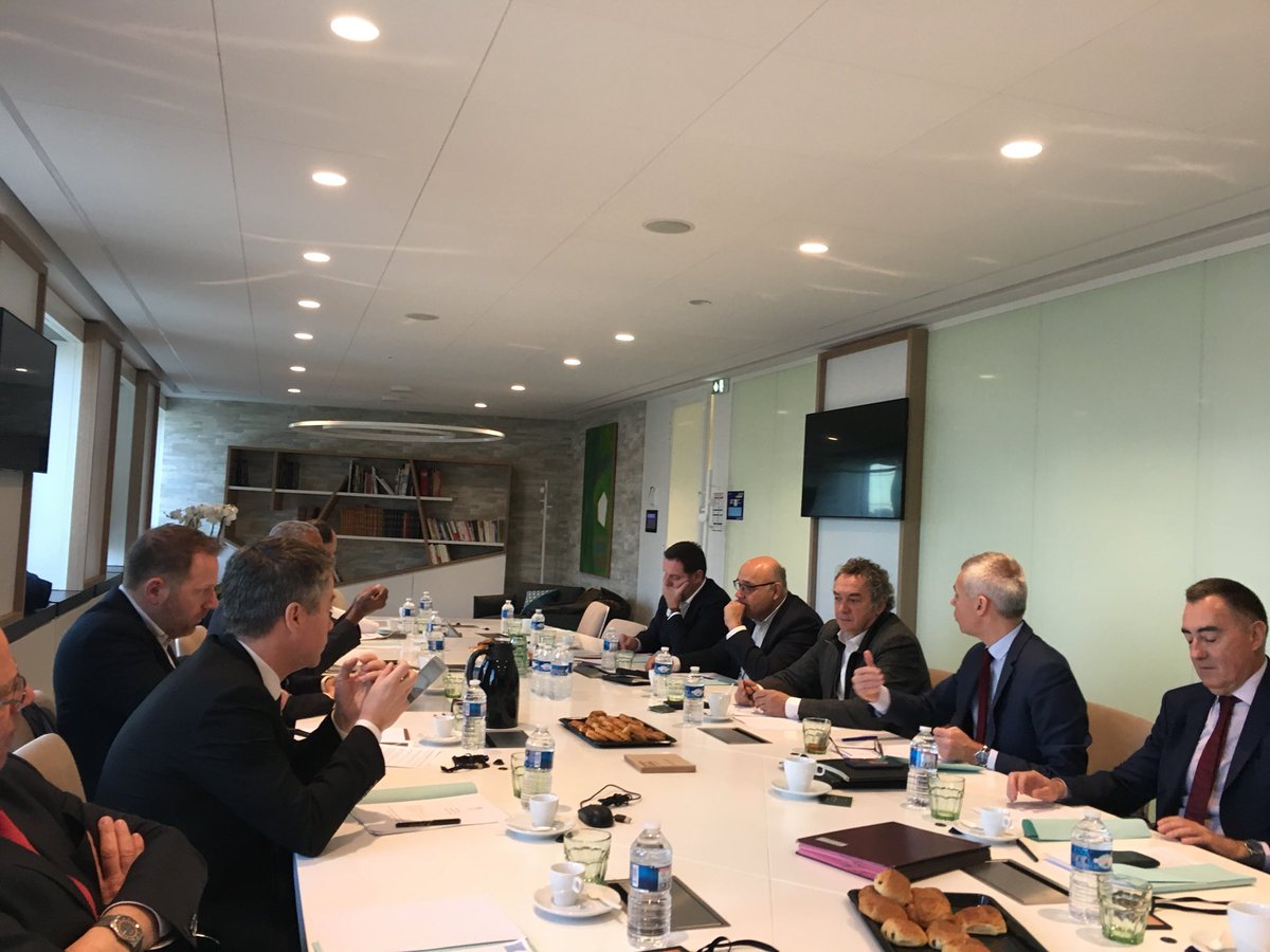 Petites Villes de France tweet media