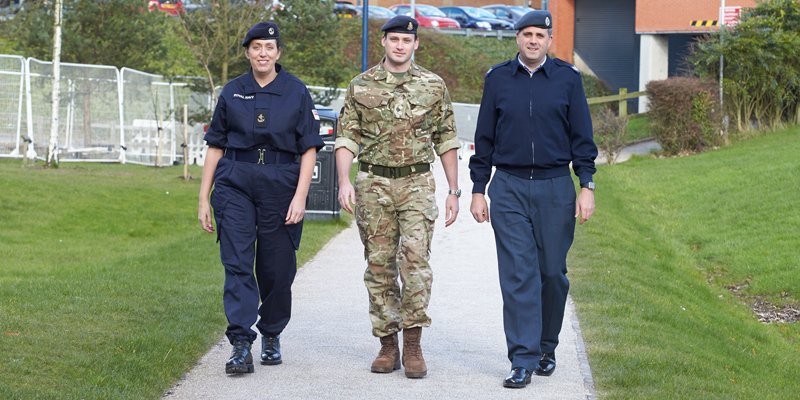 NHSEArmedForces's tweet photo. Over the next couple of days, we'll be sharing our series of Manager's Guides on the subject of the mobilisation of reservists. Find out what happens when a reservist employee is called up for service here https://t.co/JV4lC1UqAE #ReservistsReady #MilitaryMarch https://t.co/jZLjWtZ4aQ