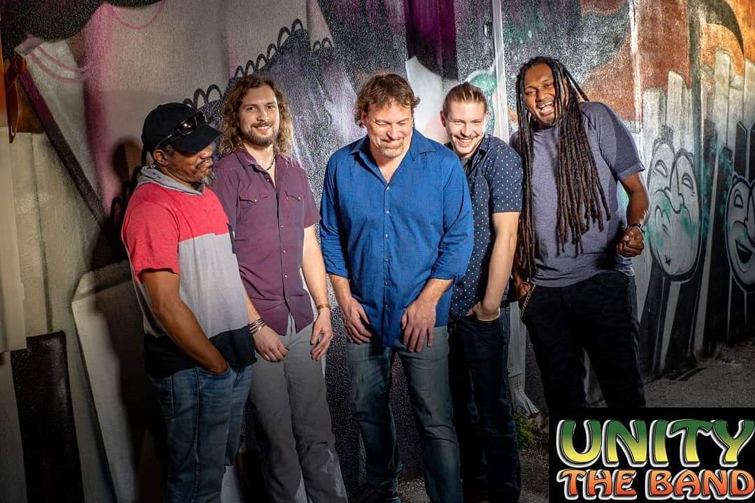 unitytheband's tweet photo. #StPatrickDay #Reggae #HeatWave #NeenahWI Saturday Night March 16th, @unitytheband will be performing at @HeadlinersWis Bar and Grill - 2788 Towne Ct, Neenah, Wisconsin. Music@9pm #Reggaedancing #unitytheband #unityfriends #NeenahWI #reggaefonic #Blues #Funk #jam #RBSoul https://t.co/f7U1gTDDJY