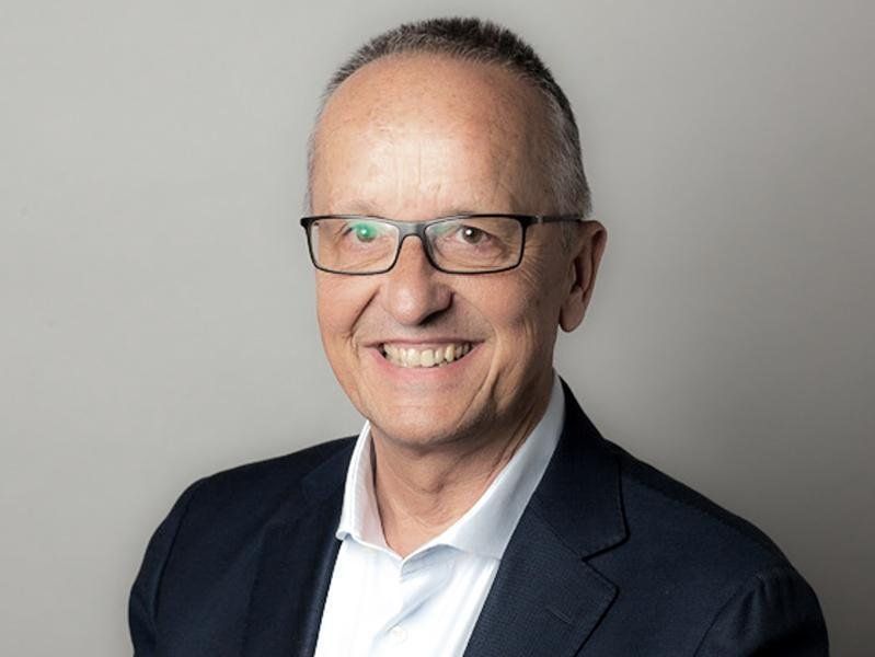 ICYMI: <a href="/ODEM_IO/">ODEM</a> is proud to announce the addition of Dr. Michel Girardin, joining #ODEM as an #educator &amp; advisor! He created a #MOOC course for <a href="/coursera/">Coursera</a> that more than 450,000 #students have taken &amp; will create the first course on our #Blockchain platform! #Education #HigherEd