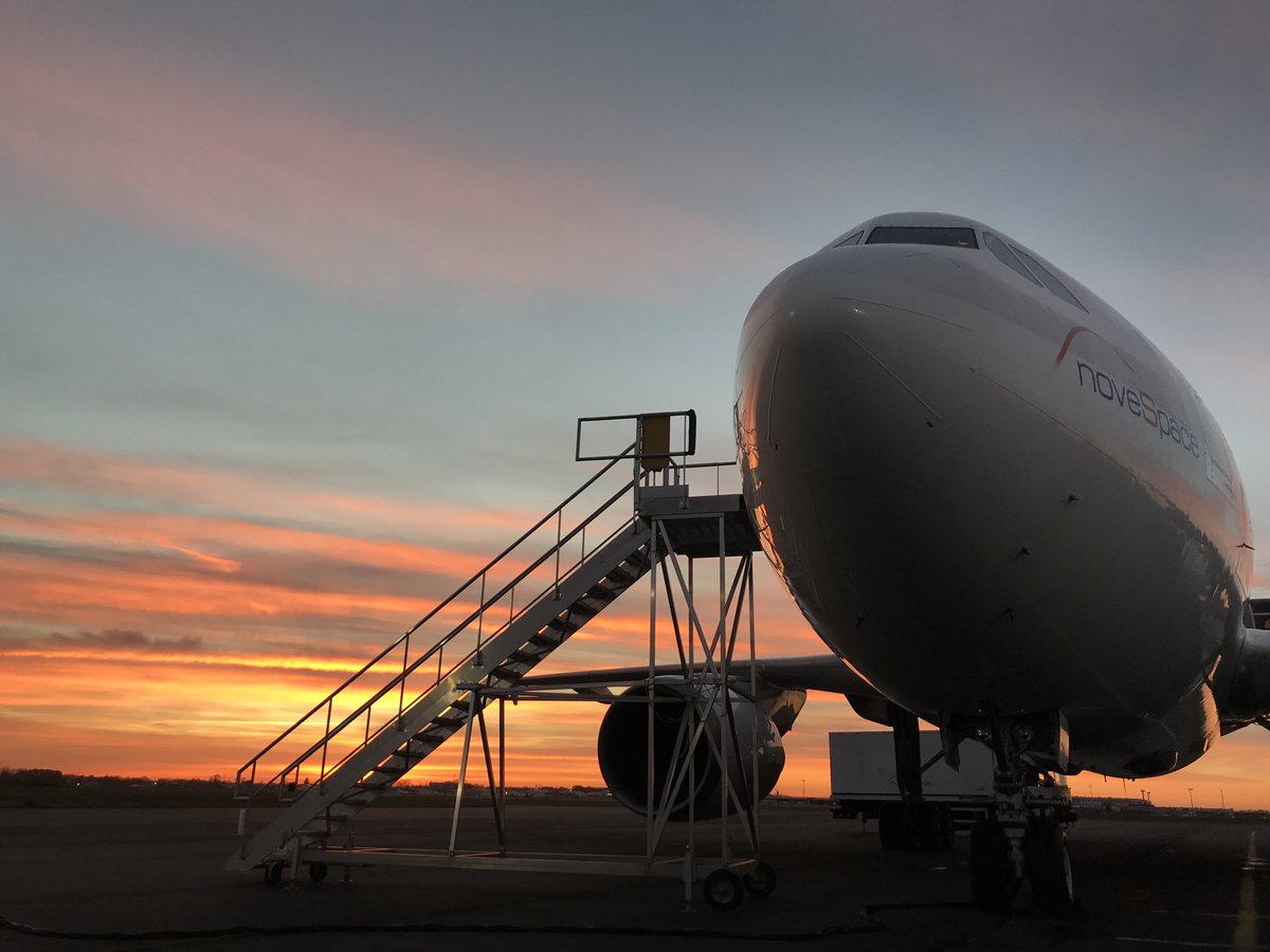 VenioQuinque's tweet photo. Bonjour! #Bordeaux #BAMresearch #BAMzeroG #DLRparabelflug https://t.co/u8rl7yrGra