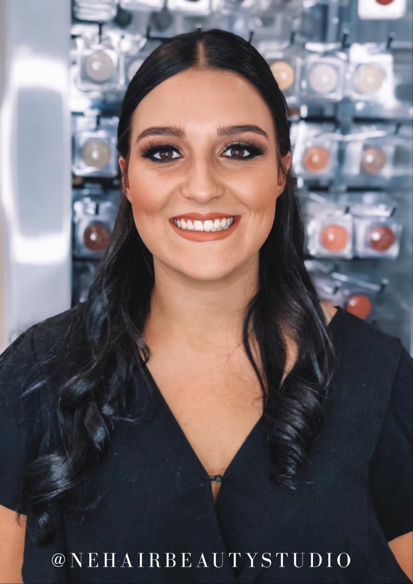 NE_BeautyStudio's tweet photo. •• We advocate glamour. Every day. Every minute. 

Makeup by Tavita
Hair by Daniella ••

☎️ 012 362 0250
📱 079 137 8467

#kryolan_pretoriaeast
#kryolan_mua
#nandebeauty https://t.co/21CJMQYS0T