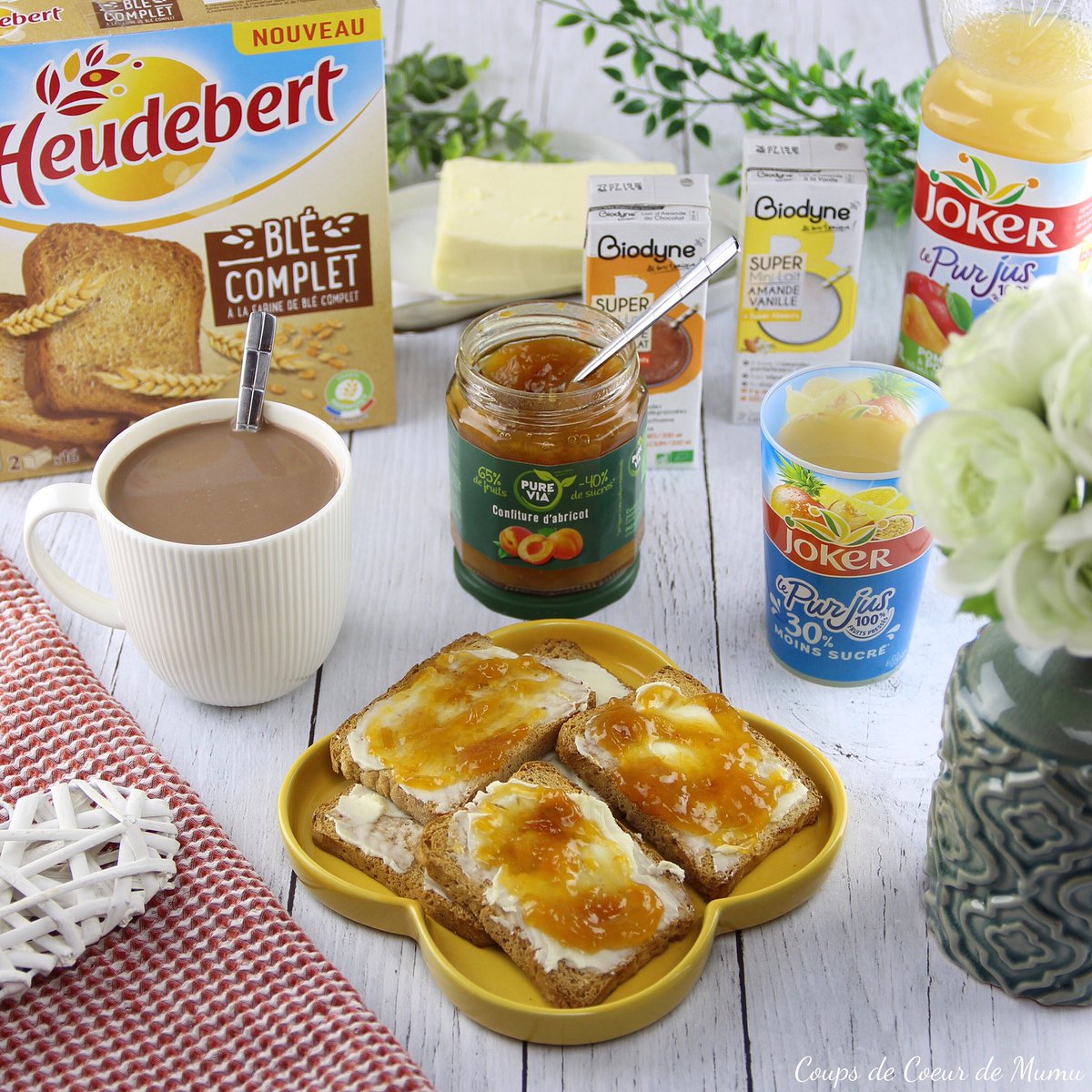 coupscoeurmumu's tweet photo. Coucou ! J’espère que vous allez bien ! 💕 Voici mon petit déjeuner du jour concocté grâce à la @degustabox_fr ! 😊 Et vous, qu’est-ce que vous avez mangé ce matin ? 😉 Très bonne journée à tous ! 🌞😘 #degustabox #mumugourmande #heudebert #joker #purevia #biodyne https://t.co/V5u16yZQWn