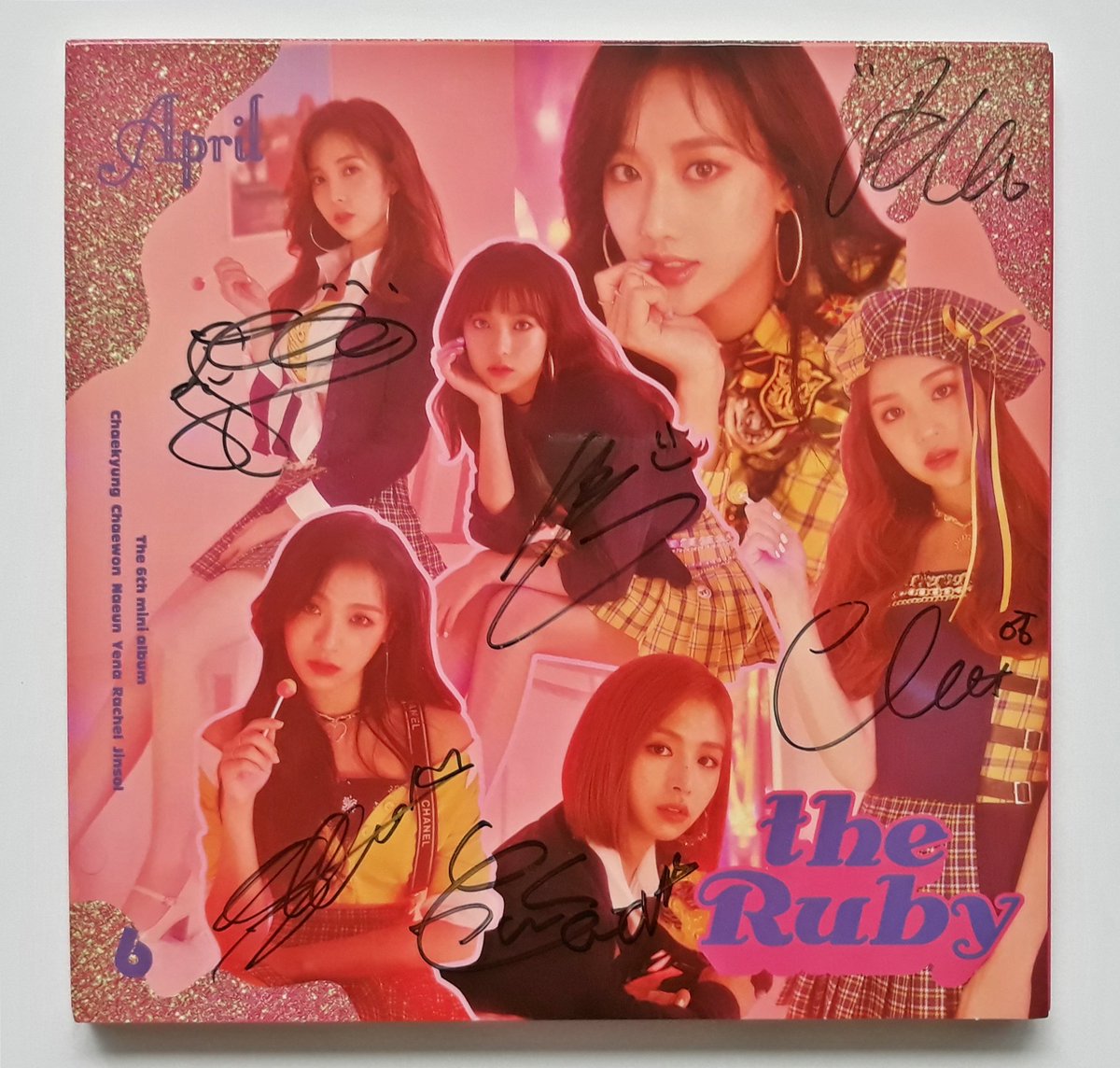 jpch1109's tweet photo. [#APRIL] 6th Mini Album 'the Ruby' 
#the_Ruby

#예쁜게죄 #Oh_e_Oh #이야기 #LoveClock
#윤채경 #김채원 #이나은 #양예나 #레이첼 #이진솔
#에이프릴 #에이프릴_예쁜_게_죄
#터치플레이 #제기왕이천수 #TOUCHPLAY #JegiKingLeeChunsoo https://t.co/KIH47gvYw8