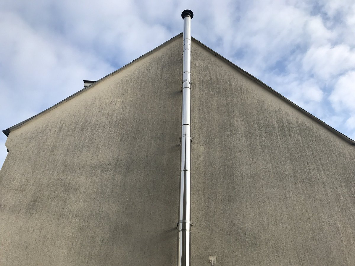 ACleanerGroup's tweet image. Not only does a clean house look great, it is also better for your health to remove the Black fungi. It’s what we do.