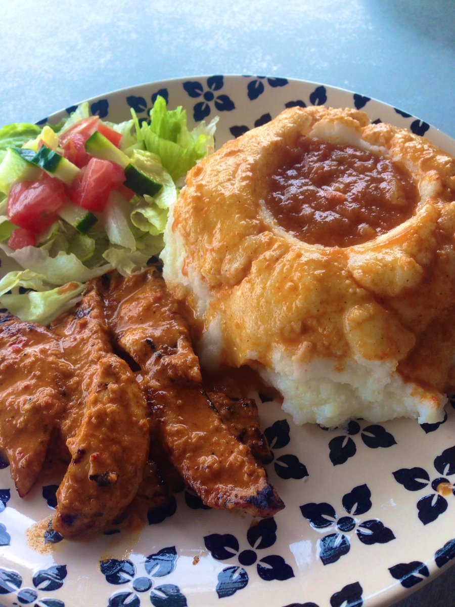 iZiChicken1's tweet photo. #periperi #pap #volcano @iZiChicken1 #Fourways R39,90 0116580052 #TuesdayWarmer https://t.co/dK07rUhBnE