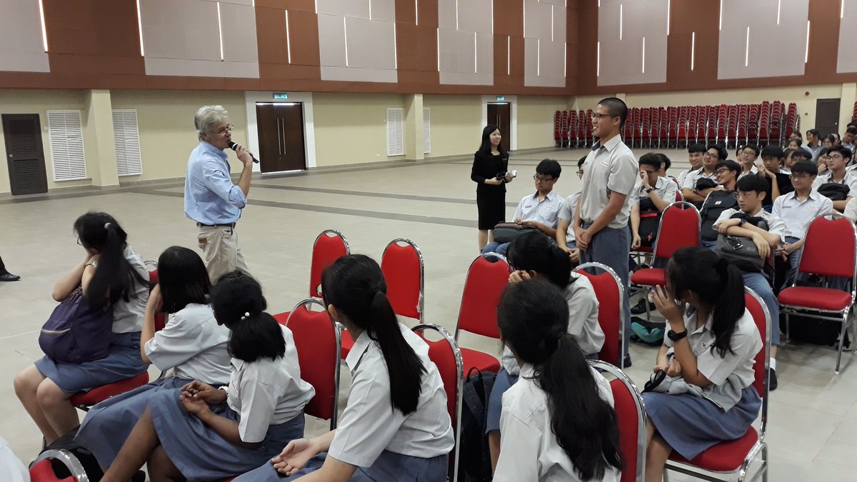 JonInegbedion's tweet photo. Thank you to Seri Omega International School for hosting our guest lecture today. Great to meet so many future engineers! @Southampton_MY https://t.co/Uowxg0EhTW