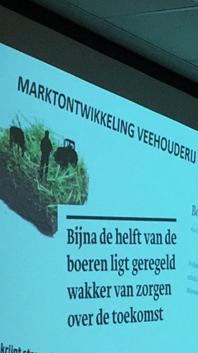 mariannezw's tweet photo. Gisteravond stond ik voor een zaal met 350 boeren. Waarom laten jullie je toch zo criminaliseren door media en publiek, vroeg ik ze. Jullie maken ons eten. Vertel vaker je verhaal. De ondernemer van @OnsBoerenerf sprak me later aan. Kijk maar even hoe zij dat doen. https://t.co/7HtSxIvGOD
