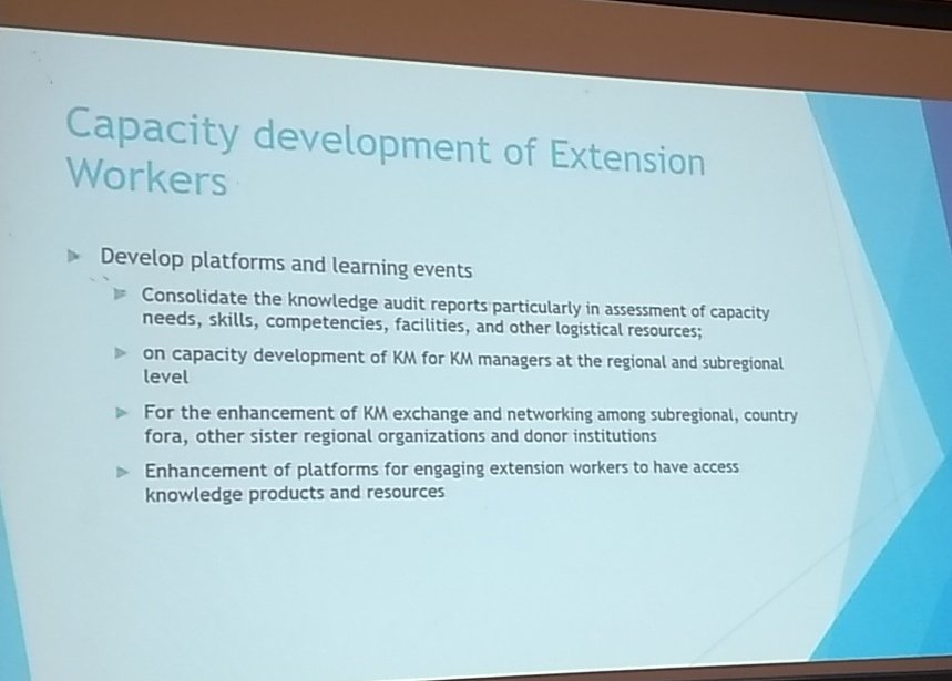 APIRASnetwork's tweet photo. Dr. Virginia Cardenas discusses the KM coordinating function of APIRAS.
#AAS #agriculture #AgriculturalExtension #APIRASNow #SAASNow https://t.co/daTU8WZEYX