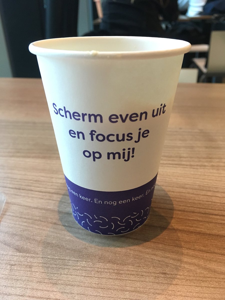 Koffie in een altijd verrassende beker bij <a href="/ROC_MN/">ROC Midden Nederland</a>.