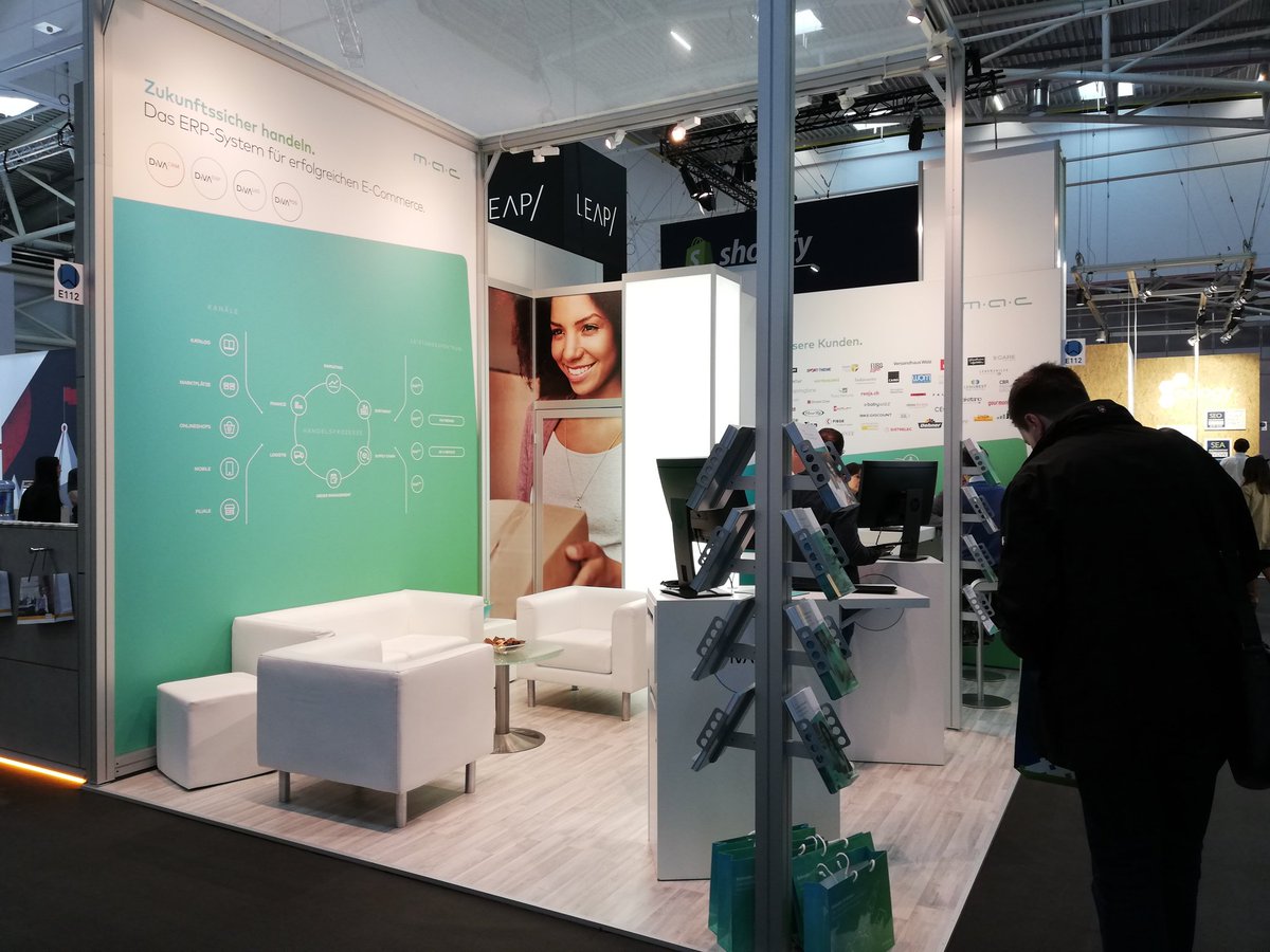 Und los geht's! Ihr findet uns an Stand 112 in Halle C6, direkt neben der Cafeteria 😉
@iwexpo19