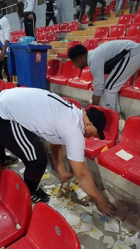 Yalla_EN's tweet photo. Al-Zawra’a SC fans clean up the #Karbala International Stadium at the end of the match between the Iraqi Al-Zawra’a and UAE’s Al-Wasl in the #AFC Champions League. #UnexpectedIraq #IraqStrong https://t.co/E6TQNGbZvm